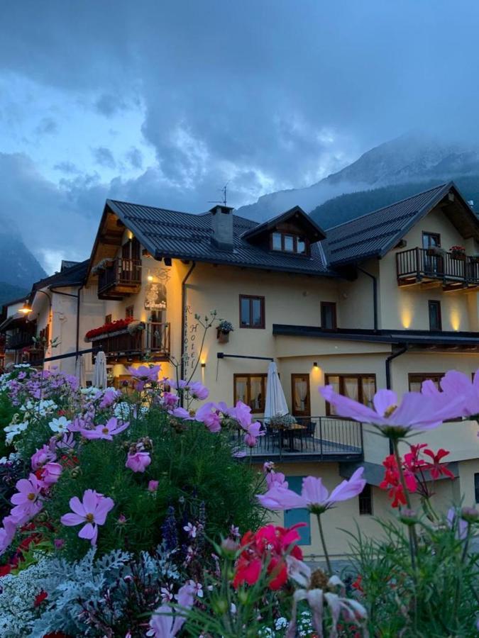 Hotel La Ginestra Cesana Torinese Ngoại thất bức ảnh