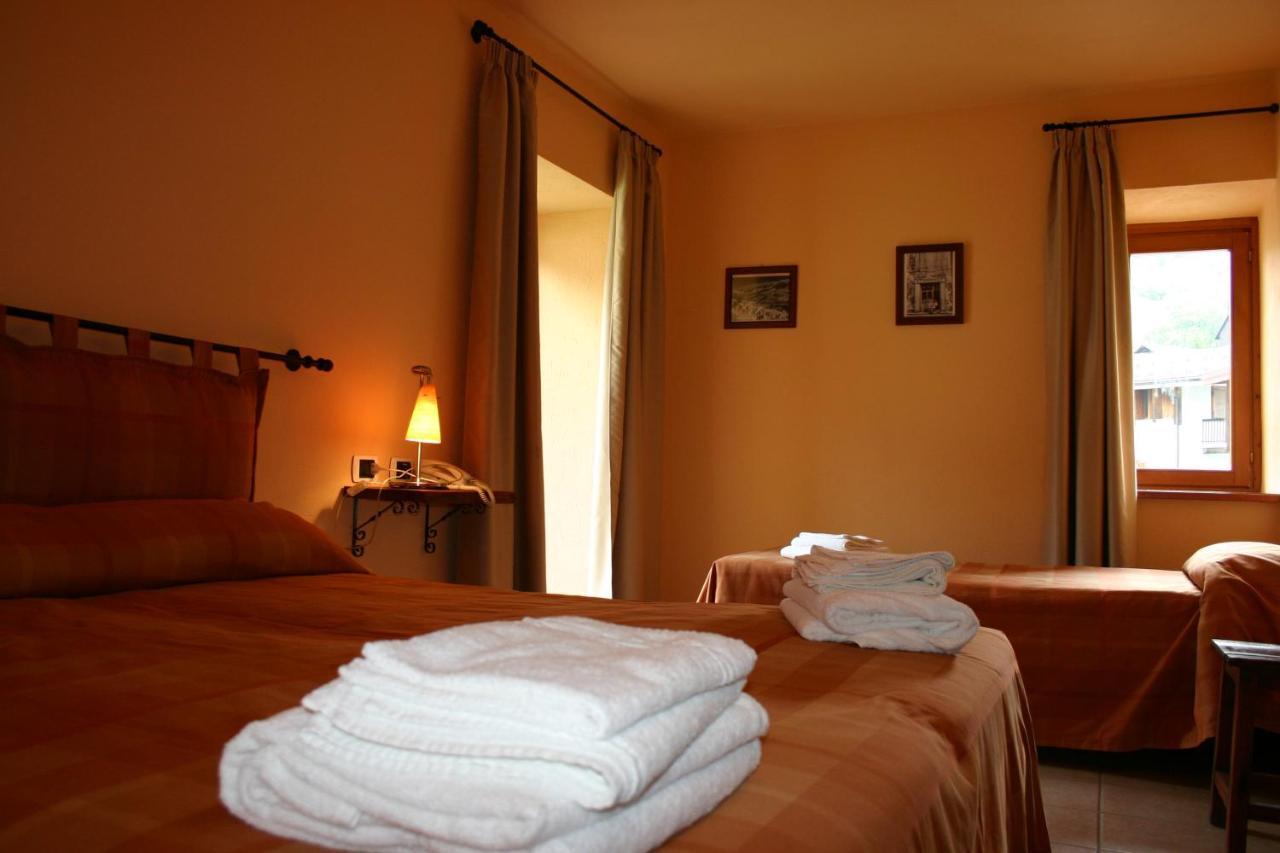 Hotel La Ginestra Cesana Torinese Ngoại thất bức ảnh